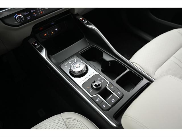 Photo of 2025 Cityscape Green Kia Sorento Hybrid