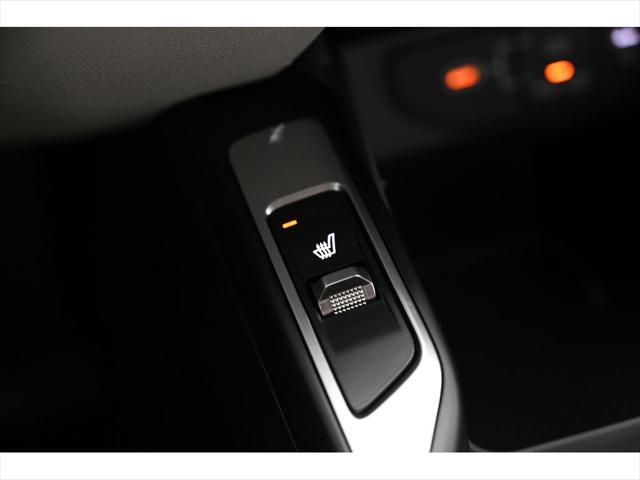 Photo of 2025 Cityscape Green Kia Sorento Hybrid