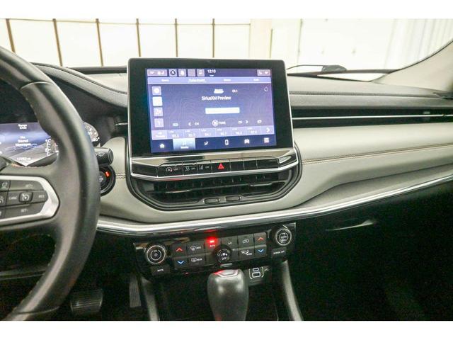 Photo of 2022 Granite Crystal Metallic Clearcoat Jeep Compass