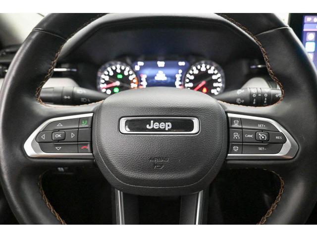 Photo of 2022 Granite Crystal Metallic Clearcoat Jeep Compass