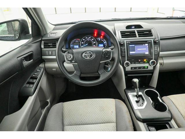 Photo of 2014 Parisian Night Pearl Toyota Camry