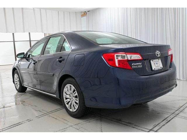 Photo of 2014 Parisian Night Pearl Toyota Camry
