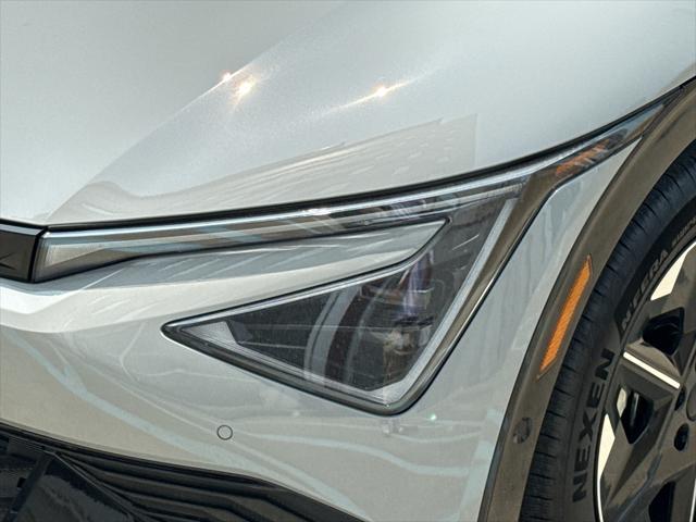 Photo of 2025 Wolf Gray Kia EV6