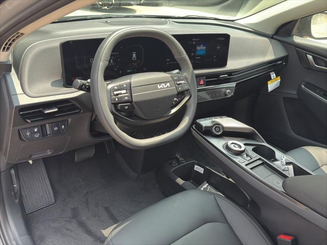 Photo of 2025 Wolf Gray Kia EV6