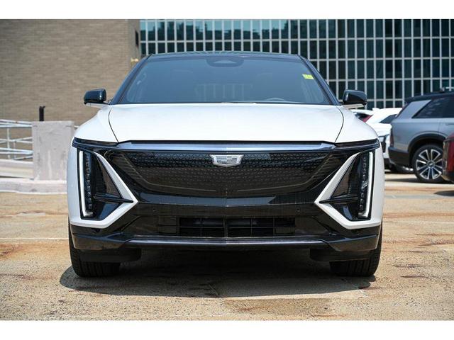 Photo of 2025 Crystal White Tricoat Cadillac LYRIQ