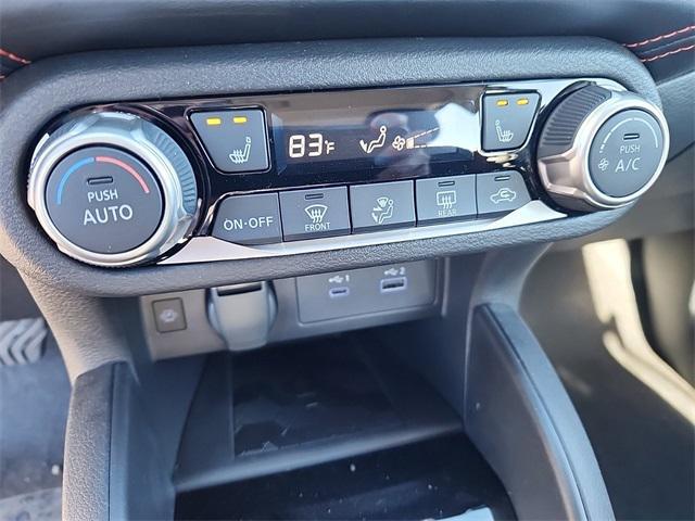 Photo of 2025 Brilliant Silver Metallic Nissan Versa