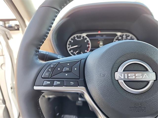 Photo of 2025 Aspen White Tricoat Nissan Sentra