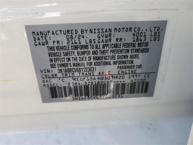 Photo of 2025 Aspen White Tricoat Nissan Sentra