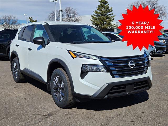 Photo of 2025 Glacier White Nissan Rogue