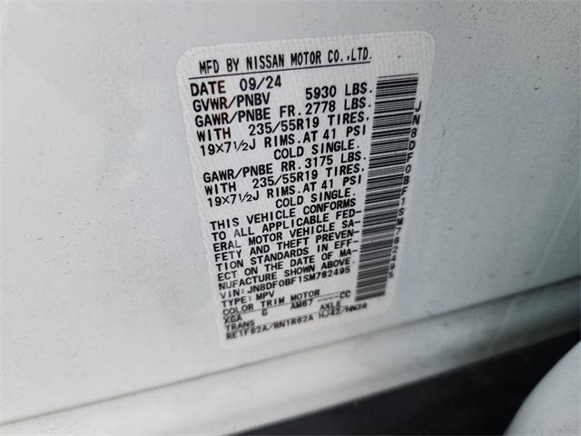 Photo of 2025 Everest White Pearl Tricoat/Black Diamond Pearl Nissan ARIYA
