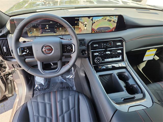 Photo of 2025 Alpine Metallic/Super Black Nissan Armada