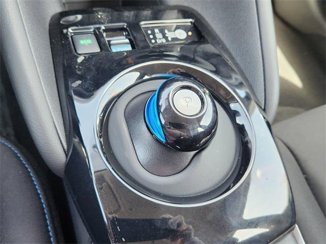 Photo of 2025 Brilliant Silver Metallic Nissan Leaf