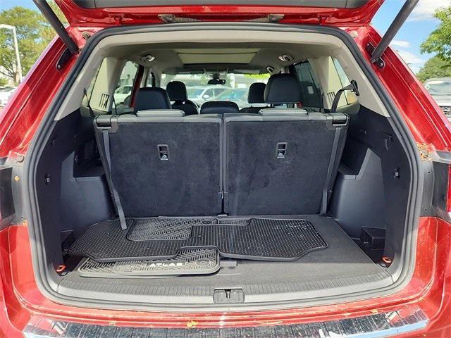 Photo of 2023 Aurora Red Metallic Volkswagen Atlas