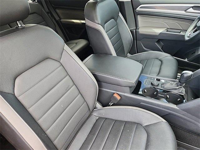Photo of 2023 Aurora Red Metallic Volkswagen Atlas