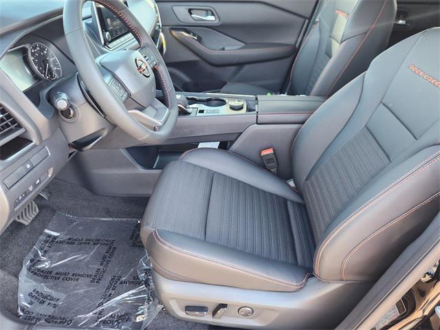 Photo of 2026 Super Black Nissan Rogue