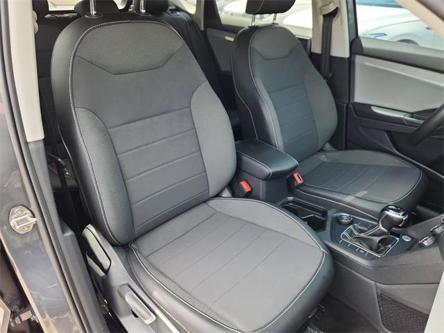 Photo of 2022 Platinum Gray Metallic Volkswagen Taos