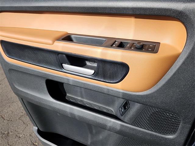 Photo of 2025 Metro Silver Volkswagen ID. Buzz