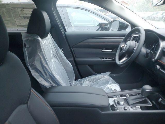 Photo of 2025 Machine Gray Metallic Mazda CX-50 Hybrid