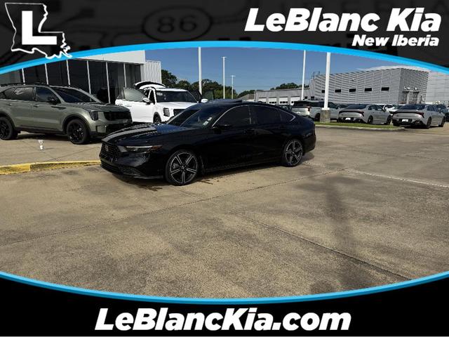 Photo of 2023 Crystal Black Pearl Honda Accord Hybrid