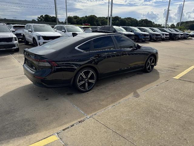 Photo of 2023 Crystal Black Pearl Honda Accord Hybrid