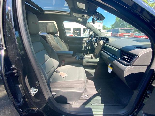 Photo of 2026 Ebony Twilight Metallic GMC Terrain