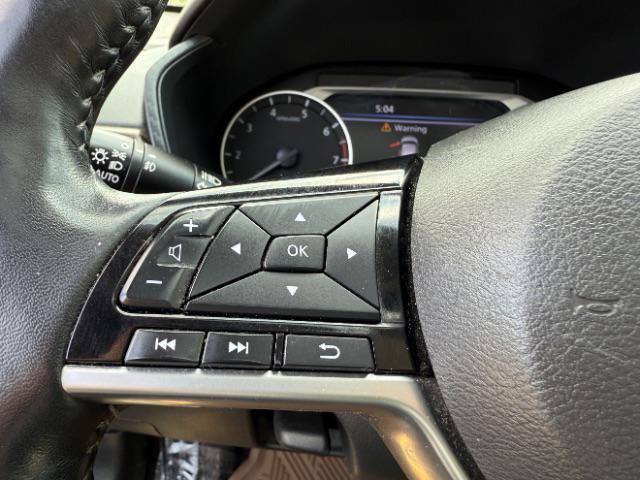 Photo of 2020 Super Black Nissan Altima