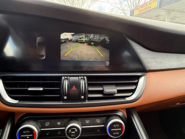 Photo of 2018 Montecarlo Blue Metallic Alfa Romeo Giulia