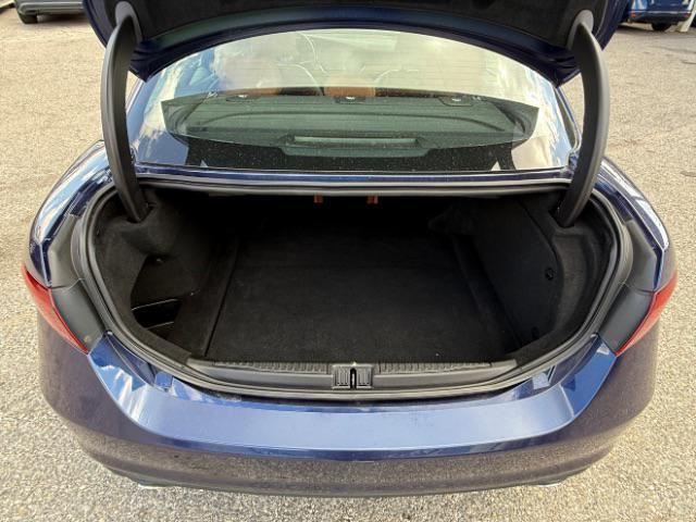 Photo of 2018 Montecarlo Blue Metallic Alfa Romeo Giulia