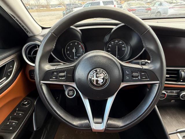 Photo of 2018 Montecarlo Blue Metallic Alfa Romeo Giulia