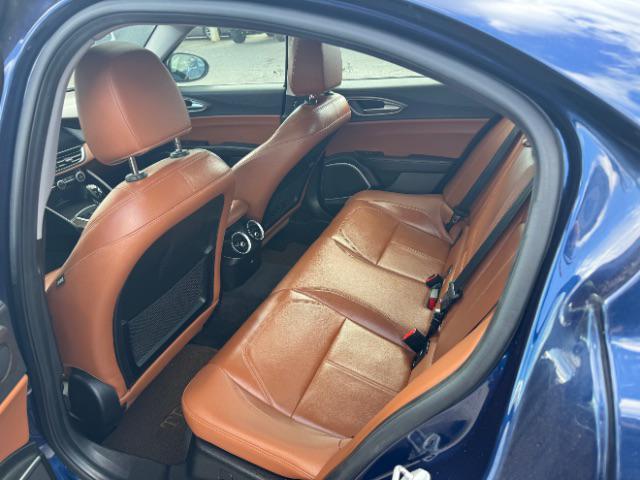 Photo of 2018 Montecarlo Blue Metallic Alfa Romeo Giulia