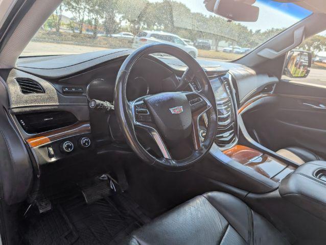 Photo of 2020 Radiant Silver Metallic Cadillac Escalade