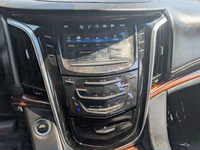 Photo of 2020 Radiant Silver Metallic Cadillac Escalade