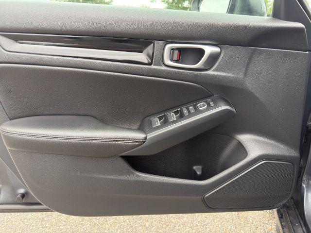 Photo of 2023 Sonic Gray Pearl Honda Civic