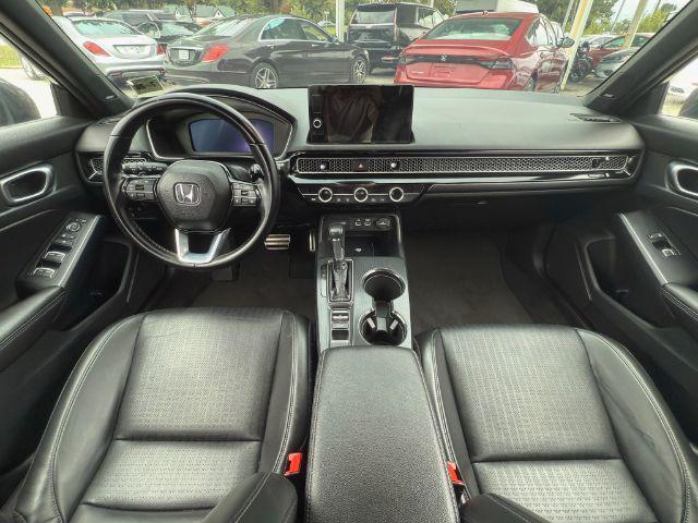 Photo of 2023 Sonic Gray Pearl Honda Civic