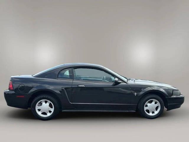 Photo of 2001  Ford Mustang