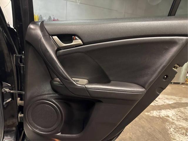 Photo of 2009 Black Acura TSX