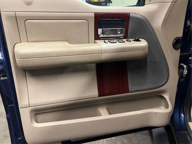 Photo of 2007 Gray Ford F-150