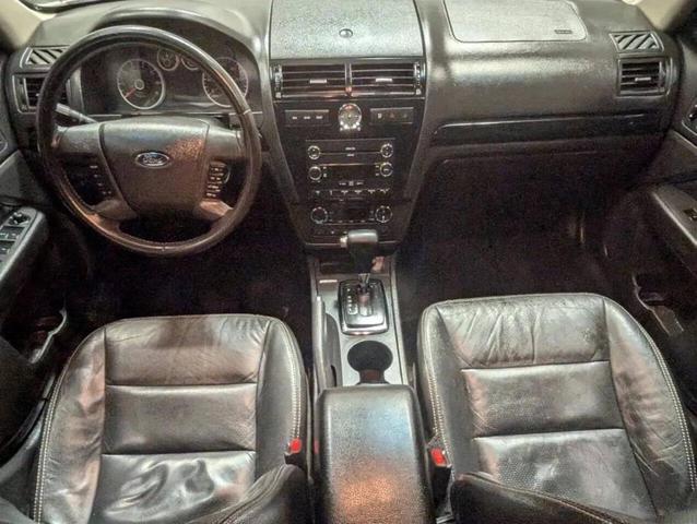 Photo of 2008 White Ford Fusion