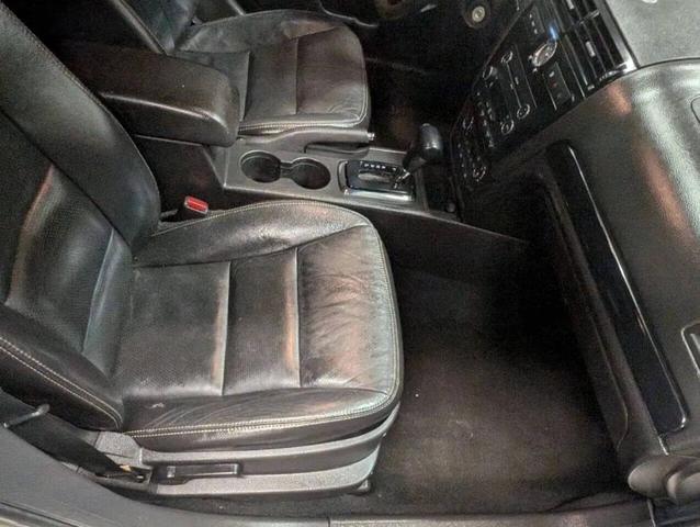 Photo of 2008 White Ford Fusion