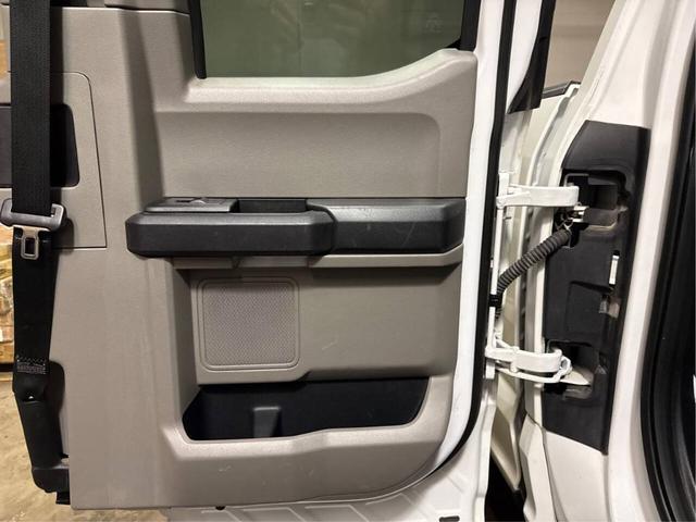 Photo of 2018 Oxford White Ford F-150