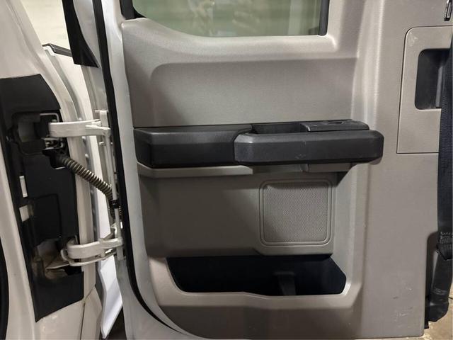 Photo of 2018 Oxford White Ford F-150