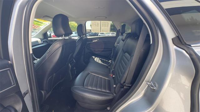Photo of 2024 Iconic Silver Metallic Ford Edge