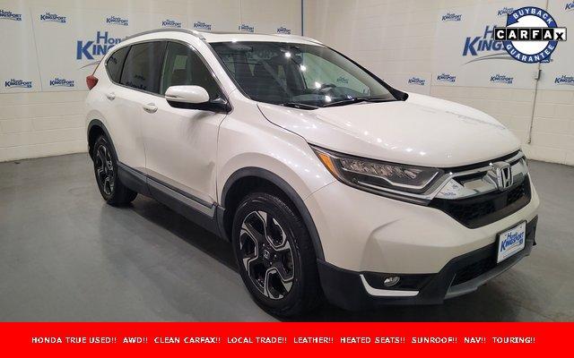 Photo of 2017 White Diamond Pearl Honda CR-V