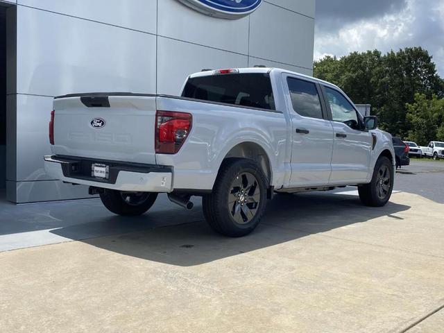 Photo of 2025 Oxford White Ford F-150