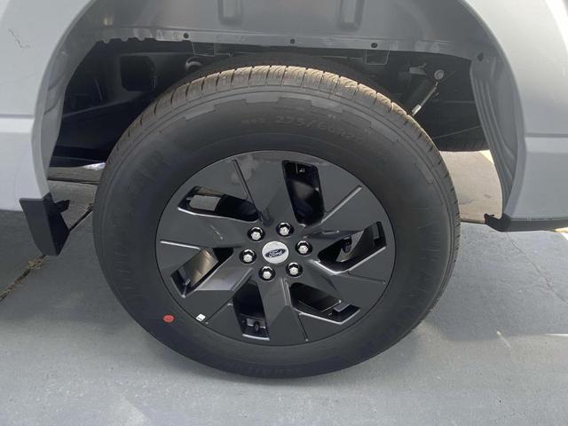 Photo of 2025 Oxford White Ford F-150