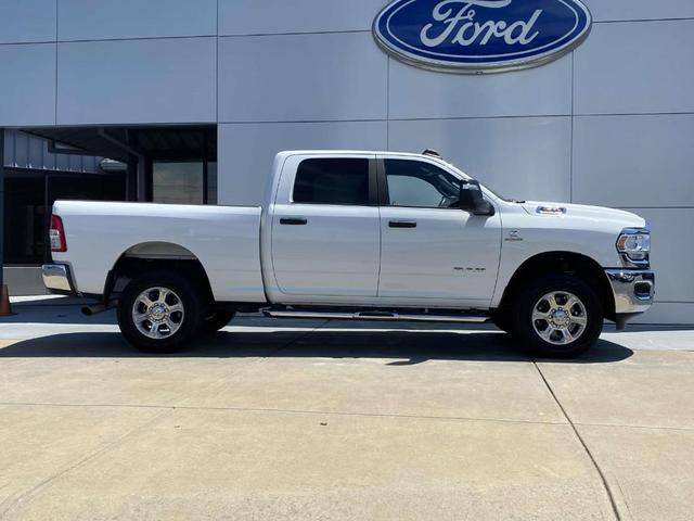 Photo of 2024 White RAM 2500