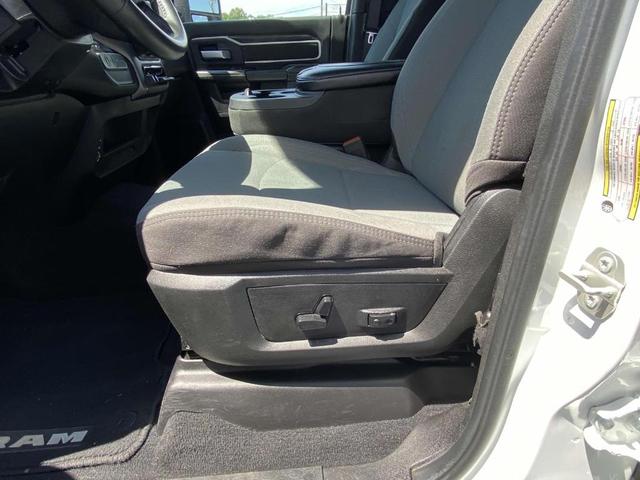 Photo of 2024 White RAM 2500