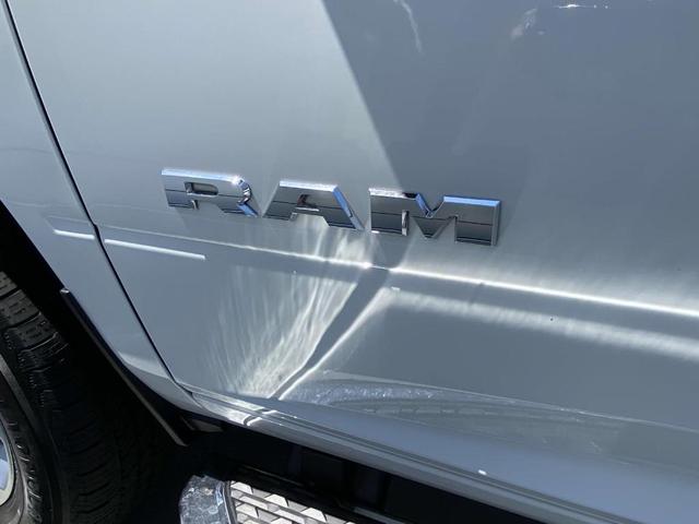 Photo of 2024 White RAM 2500