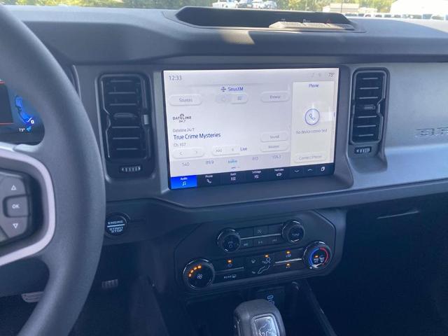 Photo of 2025 White Ford Bronco