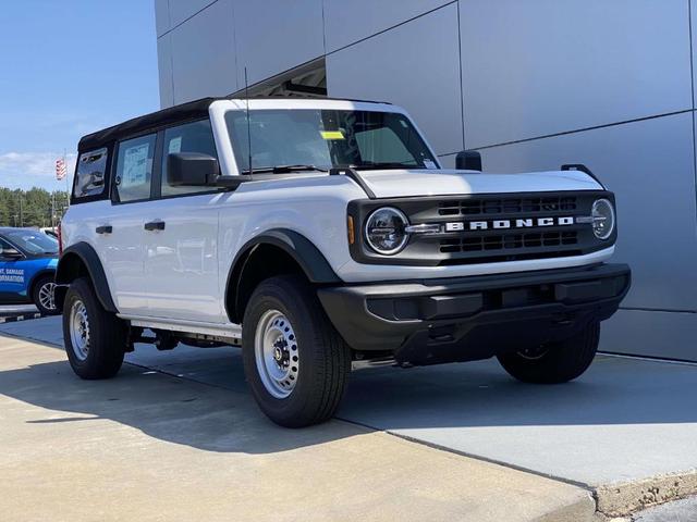 Photo of 2025 White Ford Bronco